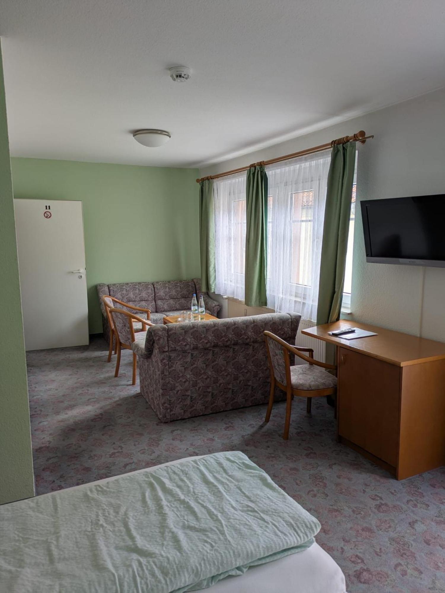 Hotel Am Markt Eckartsberga ภายนอก รูปภาพ