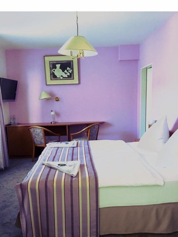 Hotel Am Markt Eckartsberga ภายนอก รูปภาพ